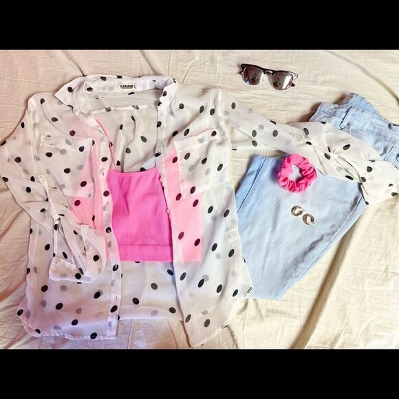 Adorable Garage Button Up - Picture 2 of 4